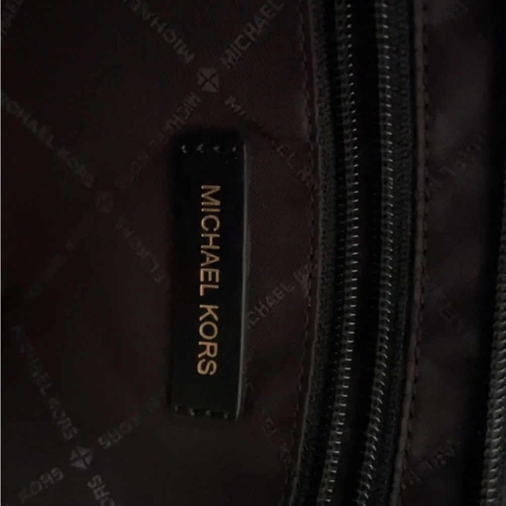 🦋 Michael Kors Black Signature Tote Bag🦋 - Picture 4 of 6